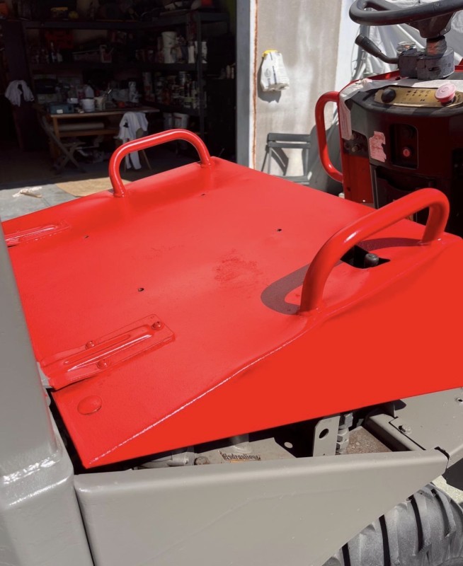 peinture restauration sur engin btp sainte maxime