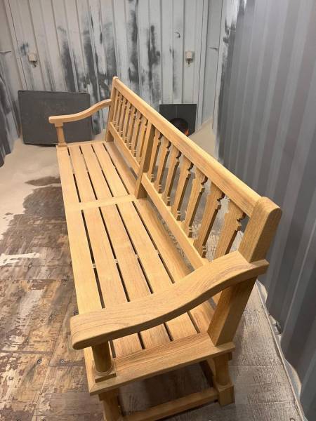 prix restauration mobilier banc de jardin en  bois pas cher grimaud saint tropez var