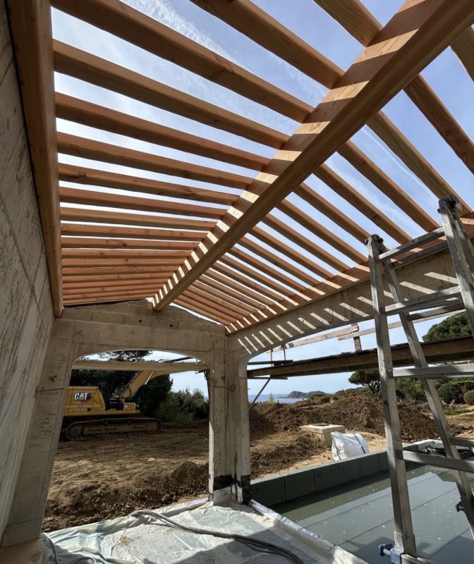 renovation charpente bois sainte maxime 