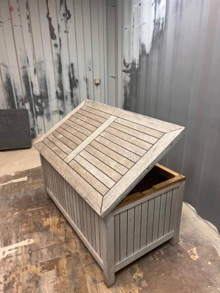 renovation mobilier de jardin en bois draguignan var