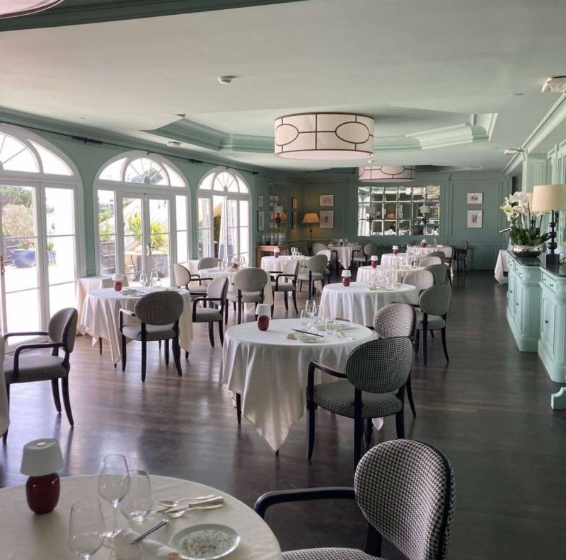 renovation peinture salle de restaurant grimaud golfe de saint tropez