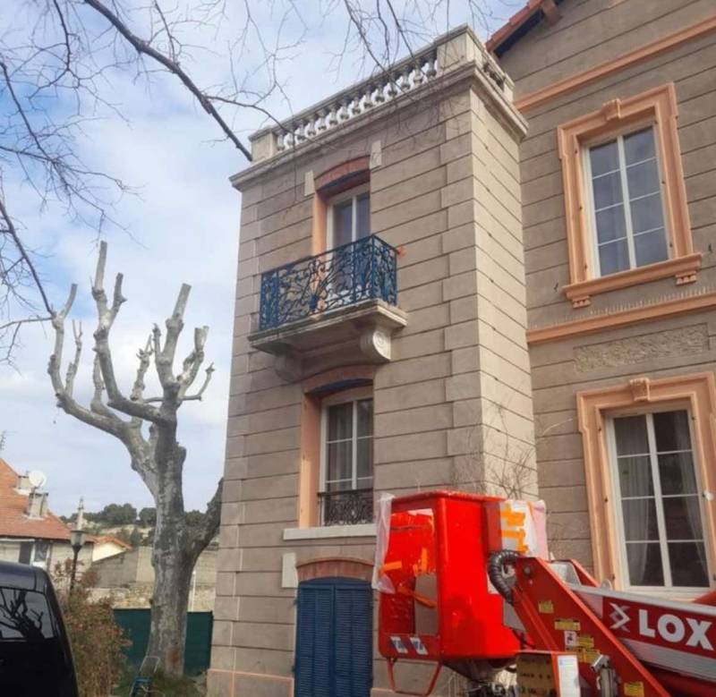 restauration complete facade vieille demeure golfe de saint tropez var